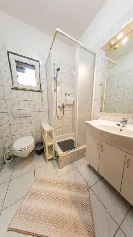 Planikovica Apartments Trogir Eksteriør billede