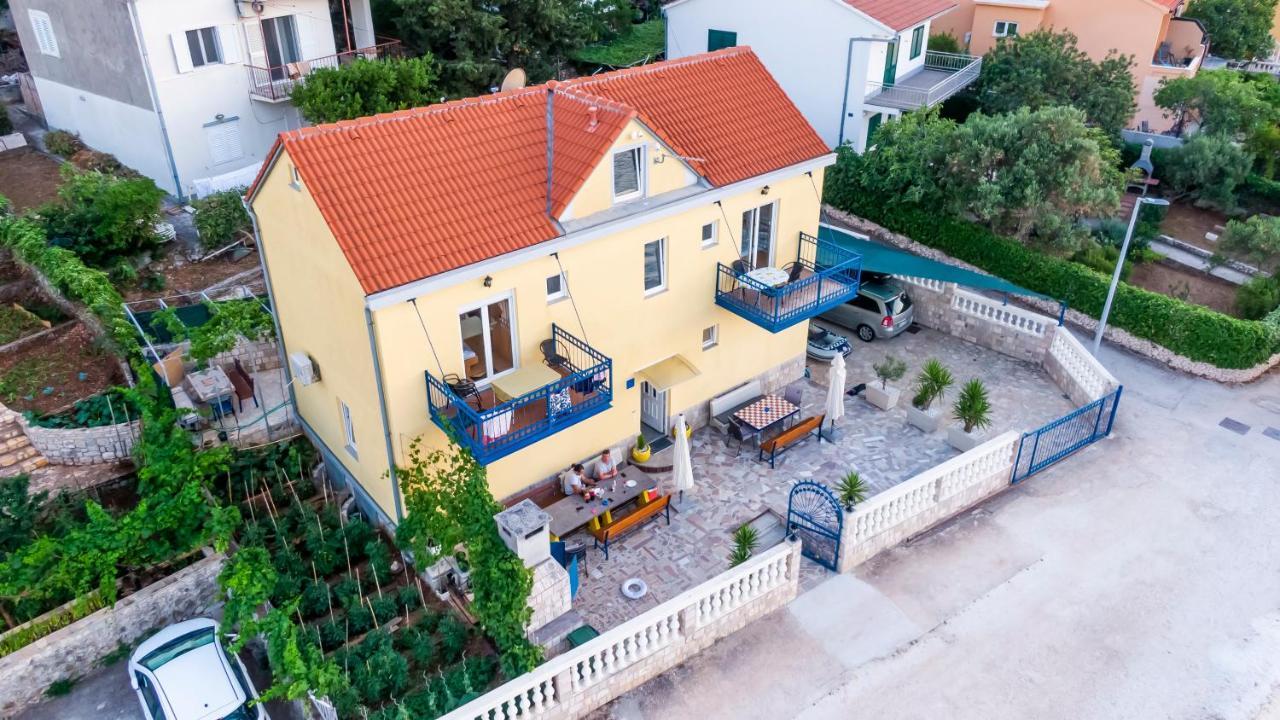 Planikovica Apartments Trogir Eksteriør billede