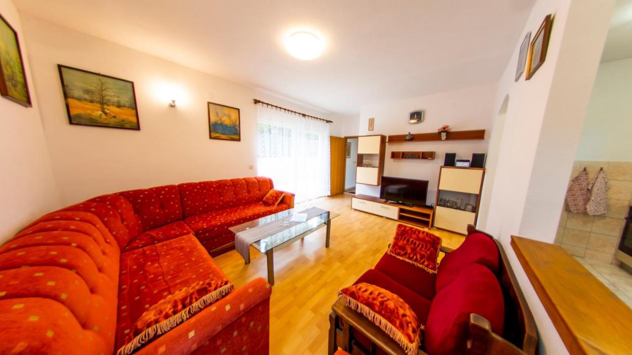 Planikovica Apartments Trogir Eksteriør billede