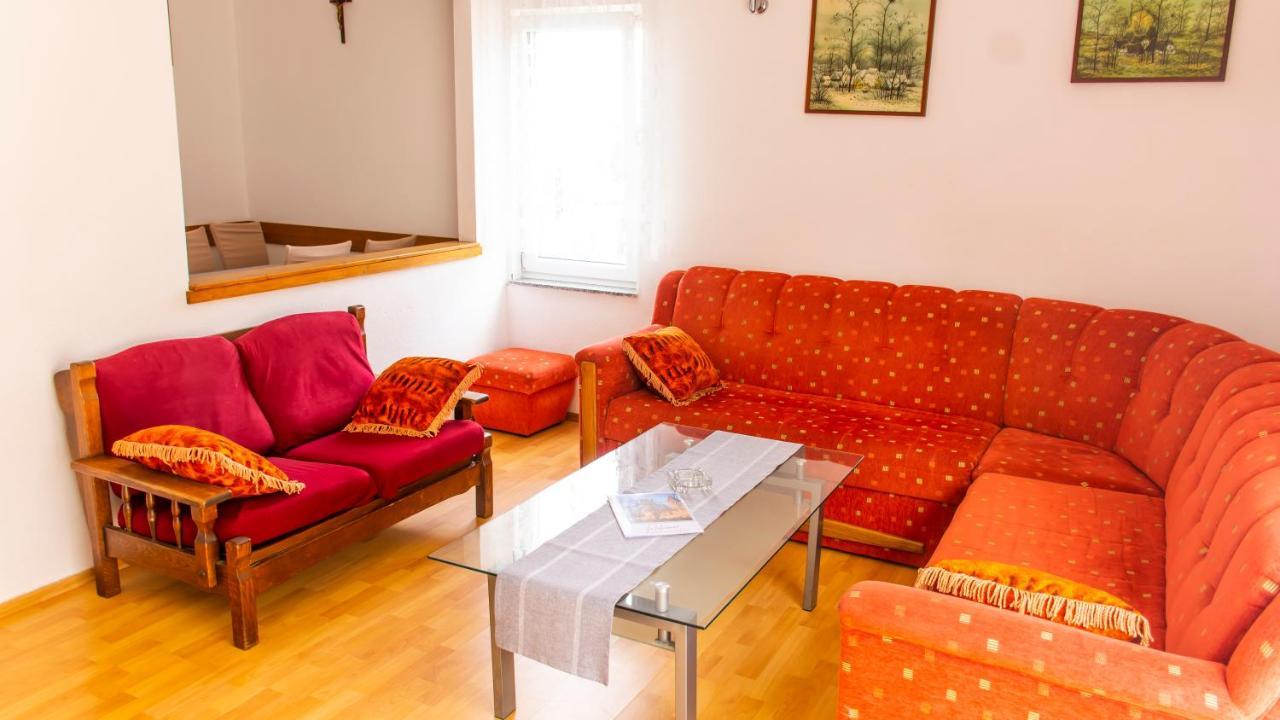 Planikovica Apartments Trogir Eksteriør billede