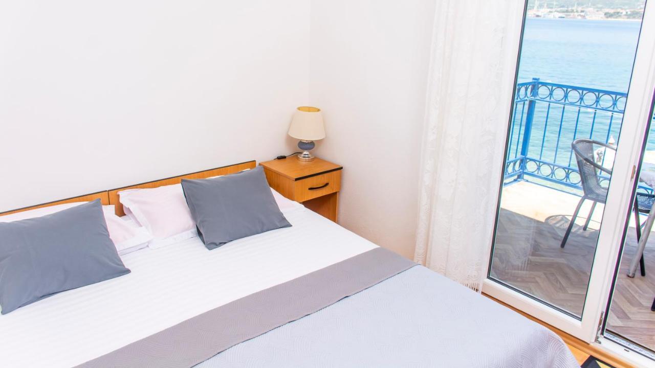 Planikovica Apartments Trogir Eksteriør billede